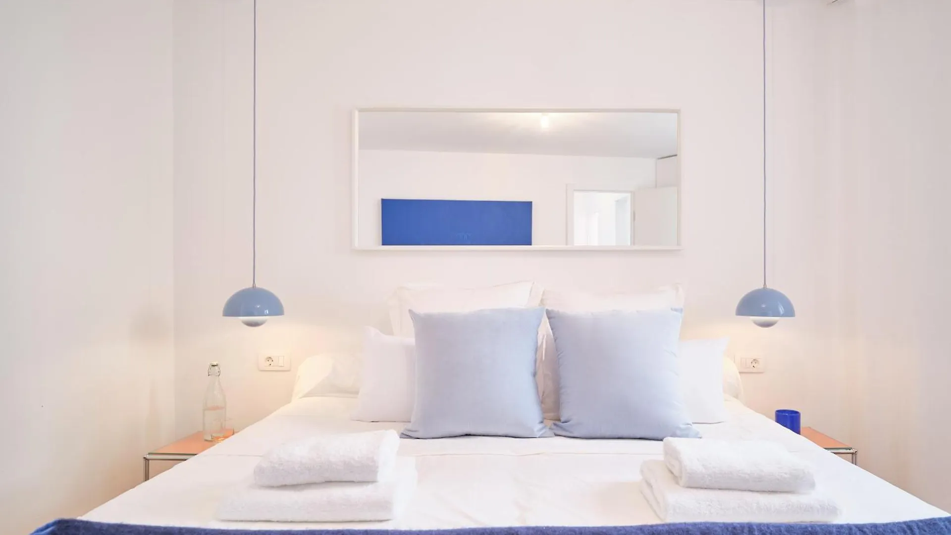 Split Old Town Hideaway - Cozy House 아파트